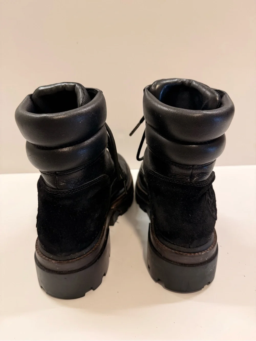 Tory Burch Miller Lug Hiker Boots Black Leather Combat Boots 8.5 Needs REPAIR